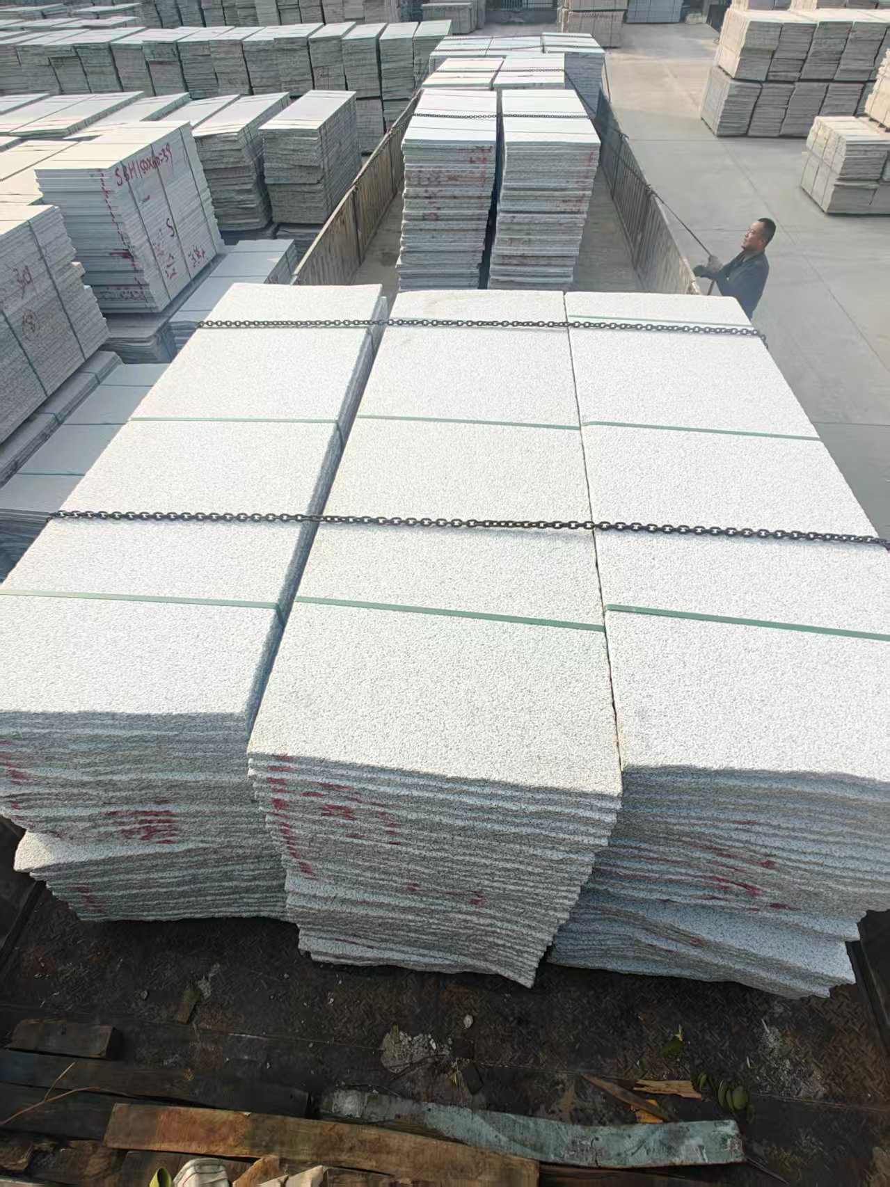 济宁芝麻白毛板，石材毛板