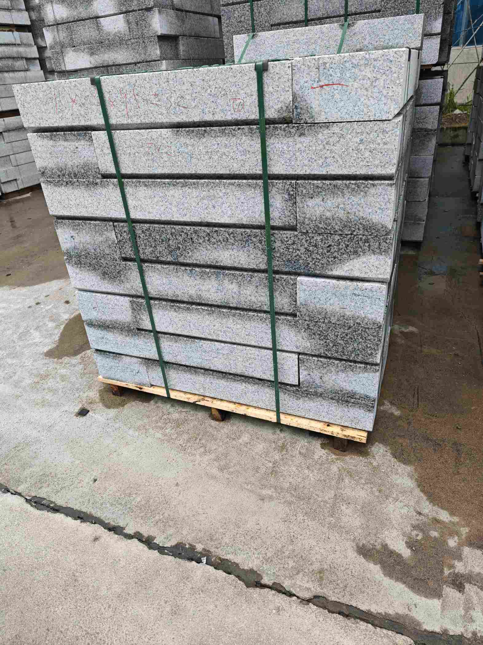 济宁芙蓉白路牙石，马路牙子